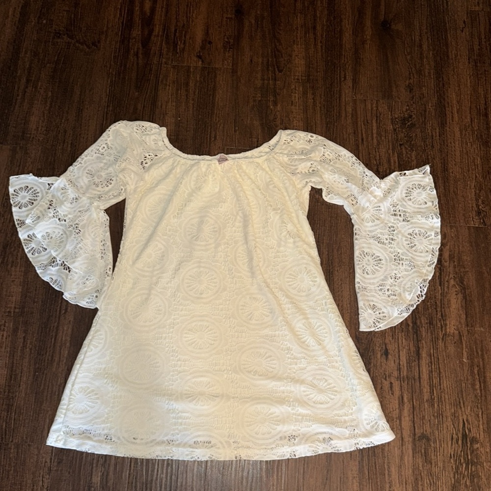Pink coconut-Elegant Cream Lace Kids Dress